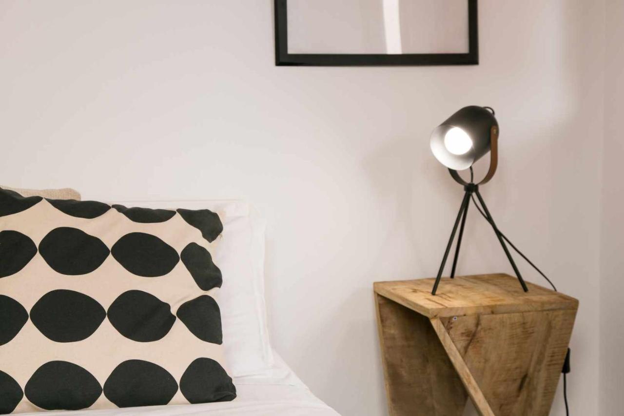 Trendy Lisbon Home With Terrace Lx Factory Esterno foto